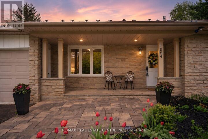 Property Photo: 1684 Vaughan Drive ON L7K 1C5