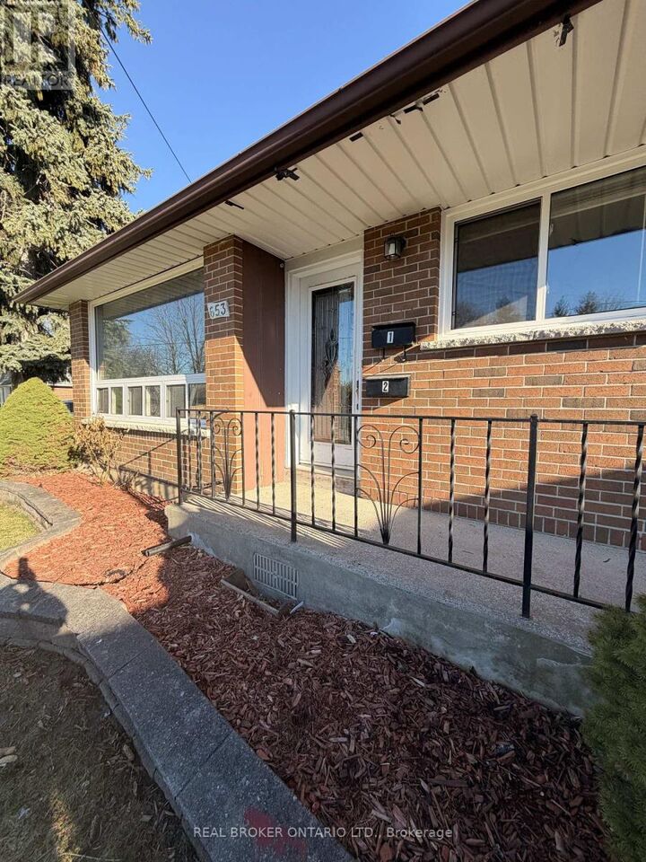 Property Photo:  653 Athol Street East Main  ON L1H 1M2 
