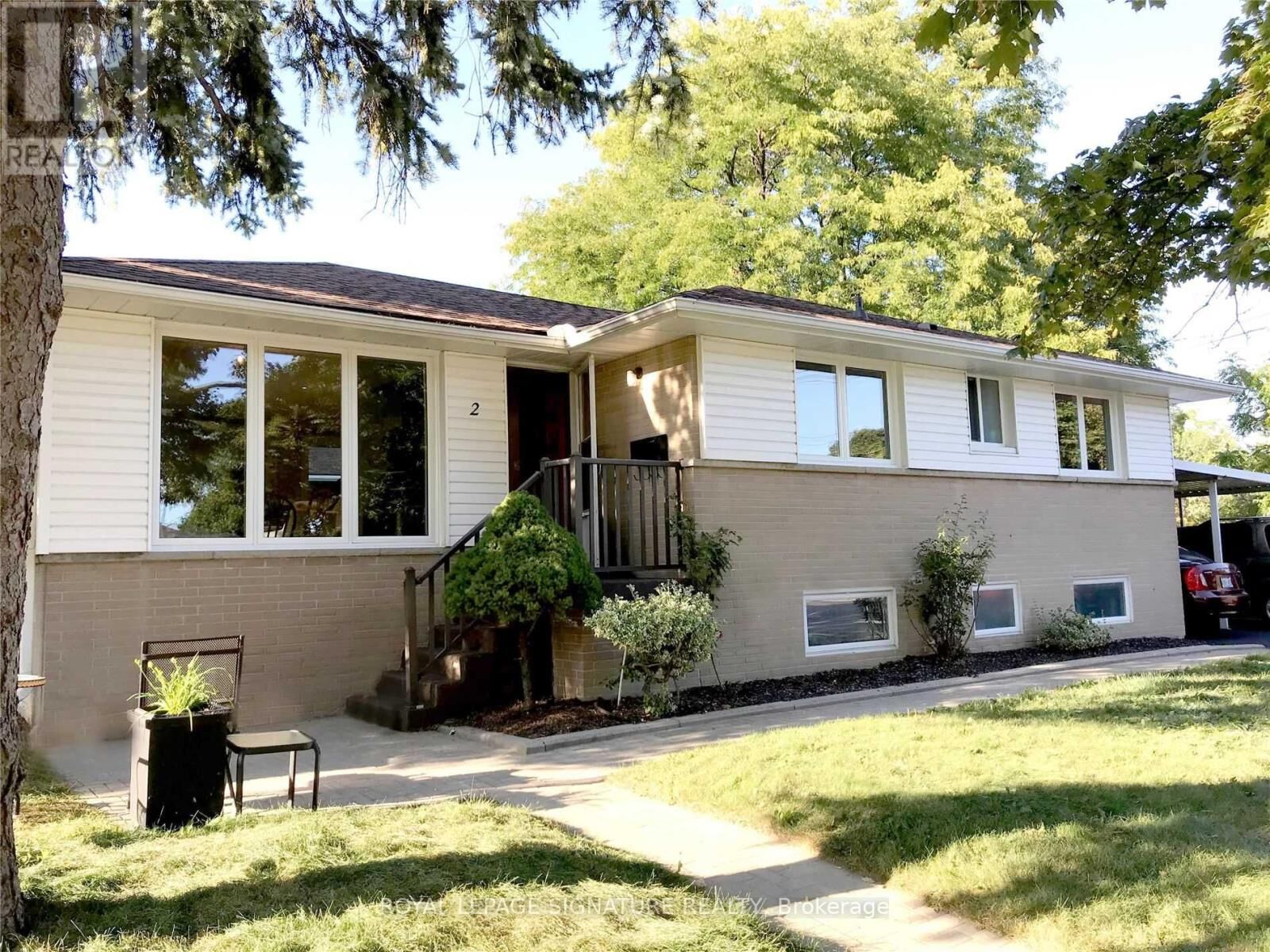 Property Photo:  2 Learmont Drive Main  ON M9R 2E3 