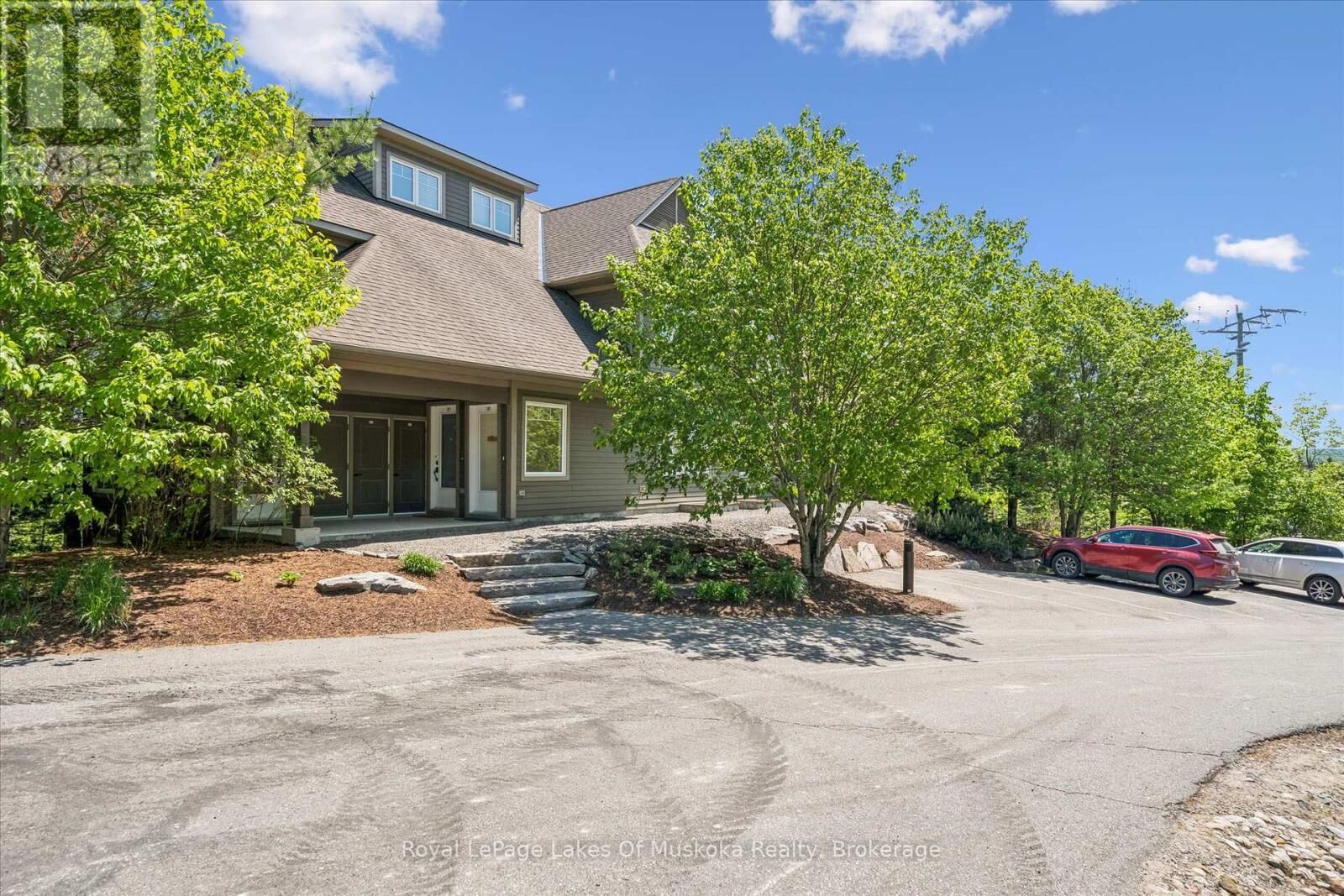 Property Photo:  1 Tree Tops Lane 101  ON P1H 1A9 