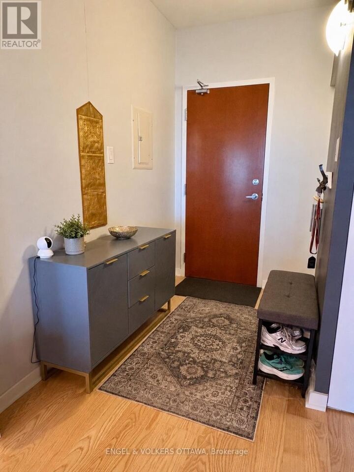 Property Photo:  324 Laurier Avenue West 1411  ON K1P 0A4 