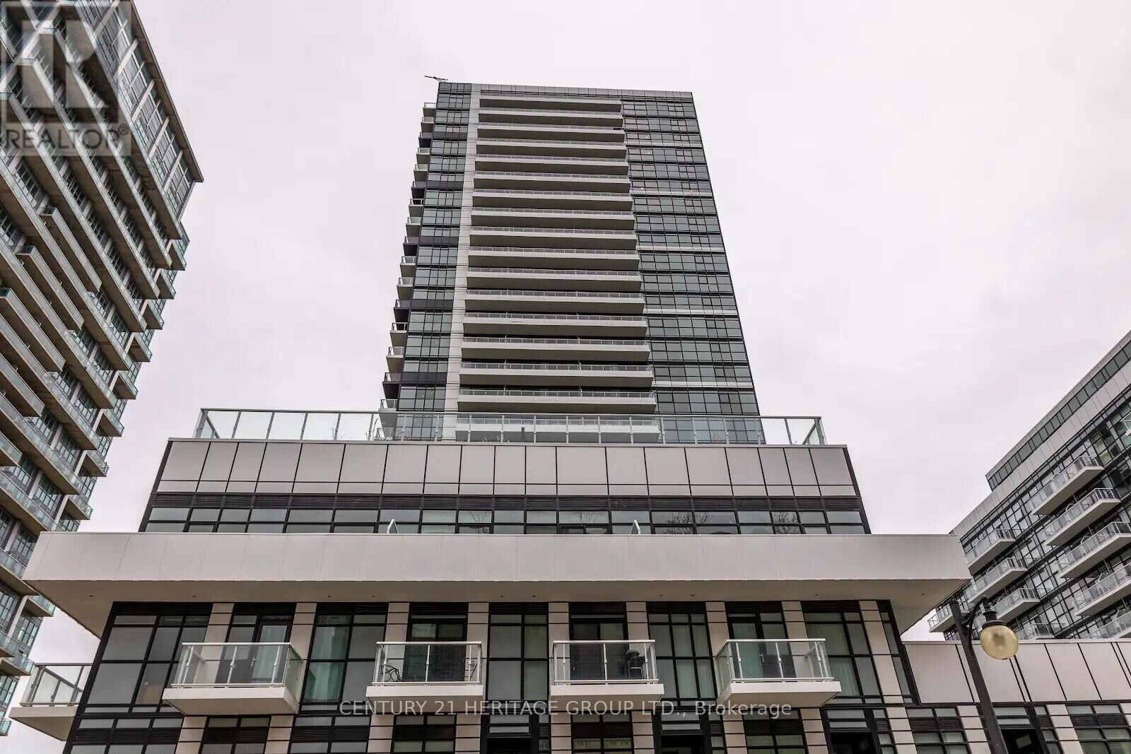 Property Photo:  251 Manitoba Street 1305  ON M8Y 0C7 