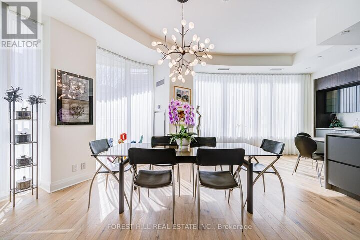 Property Photo:  151 Avenue Road 204  ON M5R 0B8 