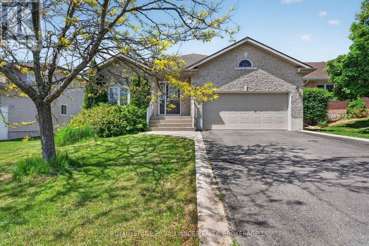 Property Photo:  18 McKeown Crescent  ON K7N 1Y3 