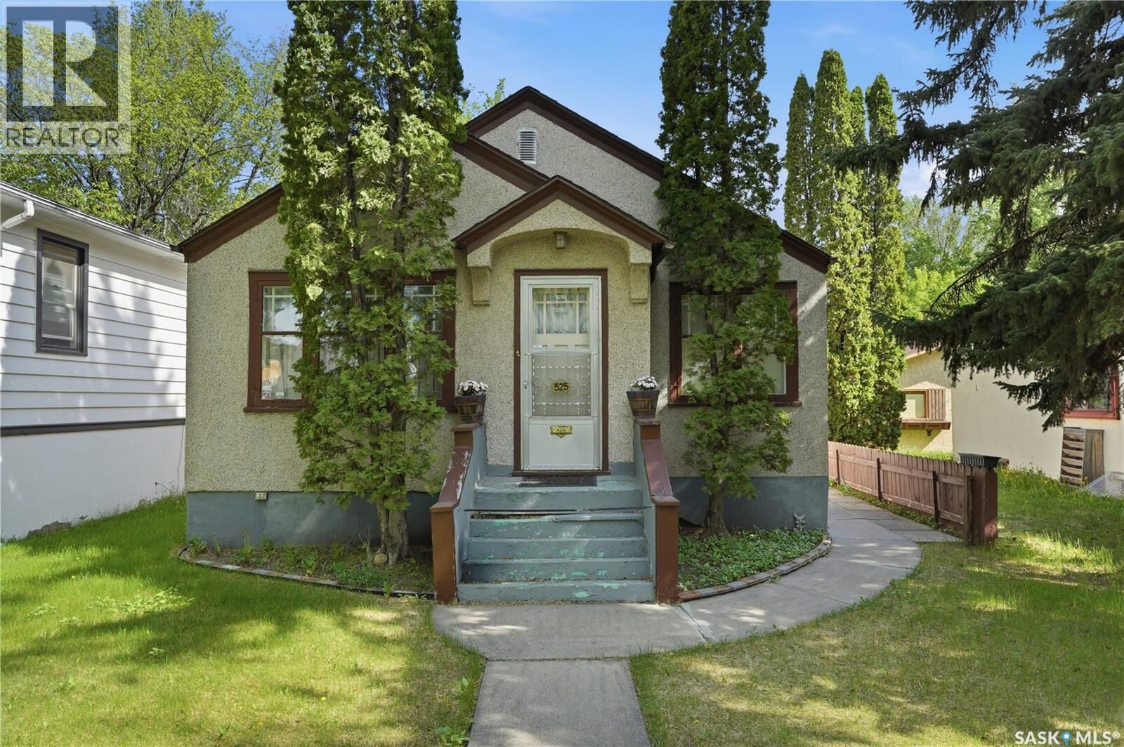 Property Photo: 525 5th Street E SK S7H 1G2