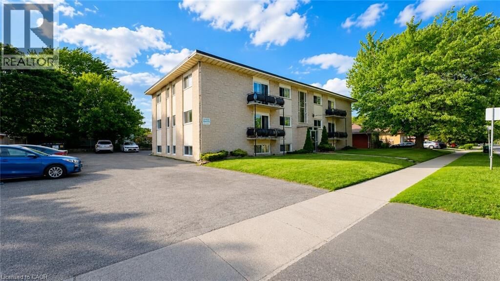 Property Photo:  80 Kinzie Avenue 9  ON N2A 2J5 