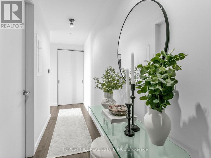 Property Photo: 7 Smith Crescent 519 ON M8Z 0G3