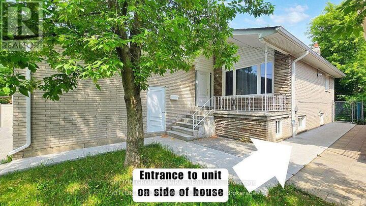 Photo de la propriété: 52 Farrell Avenue Bsmt ON M2R 1C9