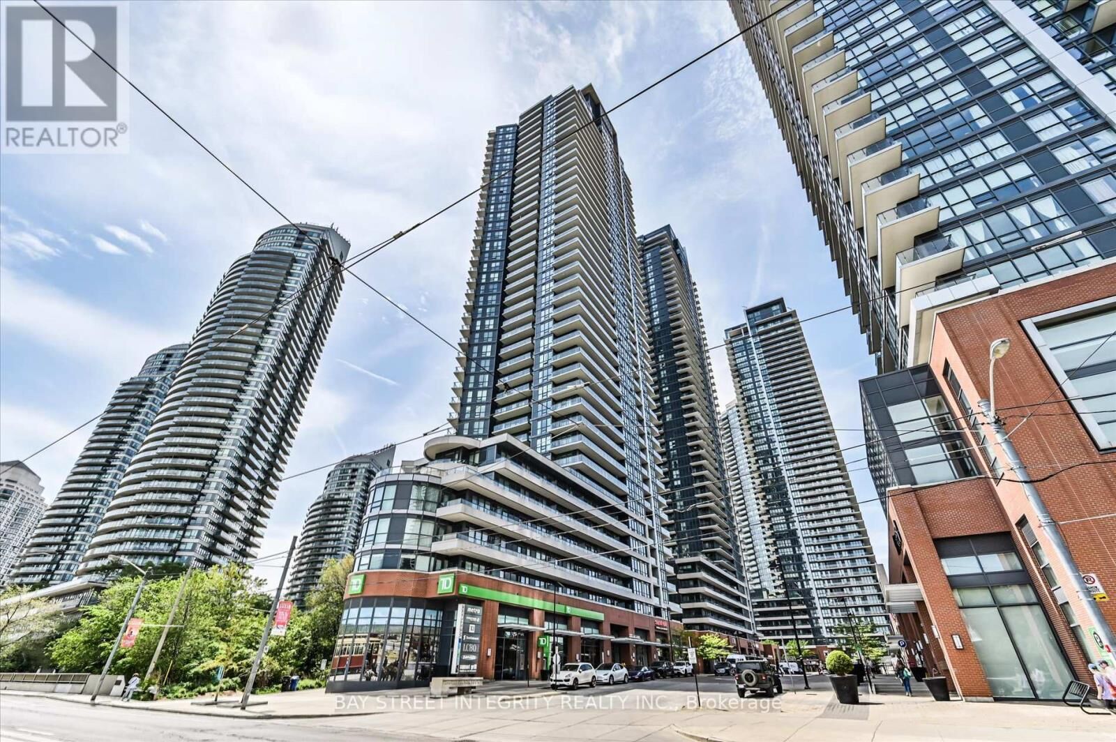 Property Photo:  2212 Lake Shore Boulevard West 2001  ON M8V 0C2 