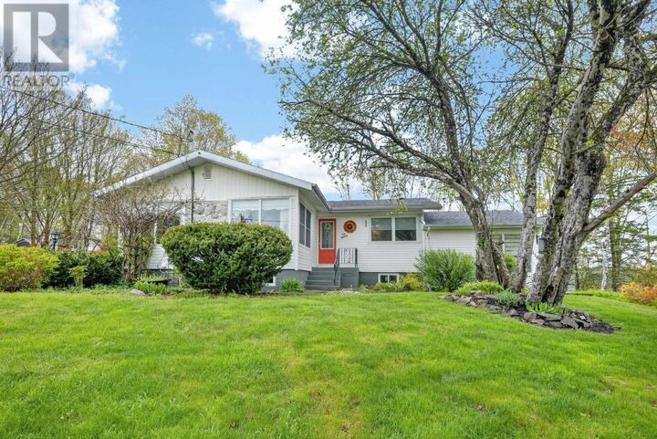 Property Photo:  118 Green Acres Drive  NS B1S 1K6 