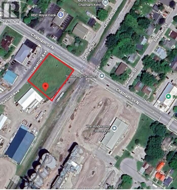 Property Photo:  182 Chatham Street North  ON N0P 1A0 