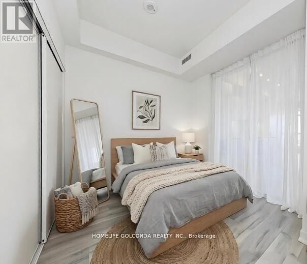Property Photo:  7 Golden Lion Heights North N653  ON M2M 4E7 