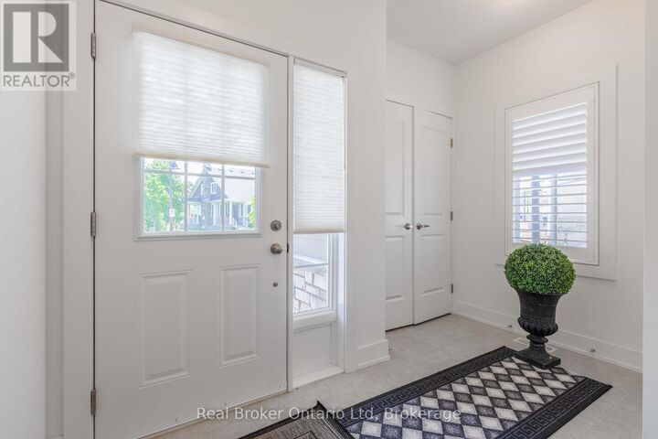 Property Photo:  221 Ironwood Way  ON N0H 1S0 