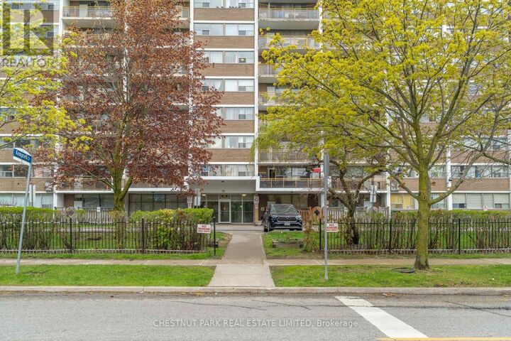 Photo de la propriété:  40 Godstone Road 806  ON M2J 3C7 