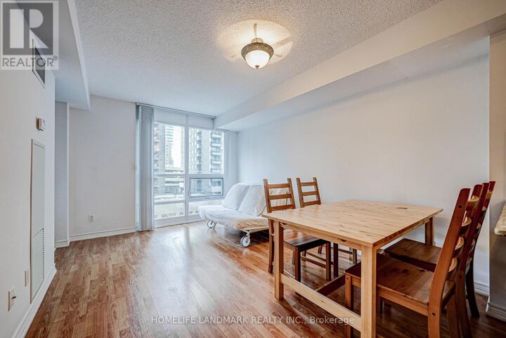 Property Photo:  761 Bay Street 510  ON M5G 2R2 