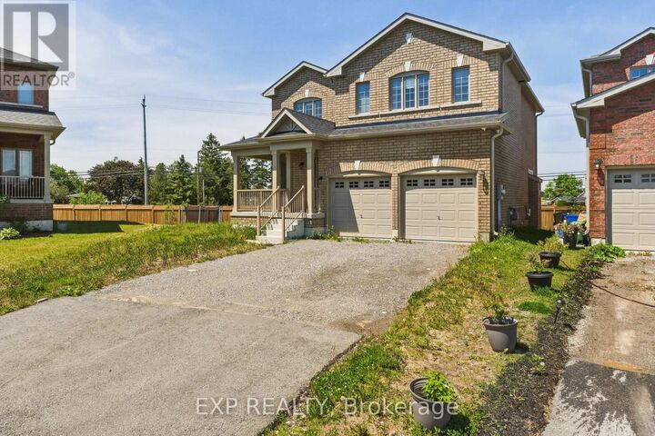 Property Photo: 10 Burrows Court ON K9V 0P6