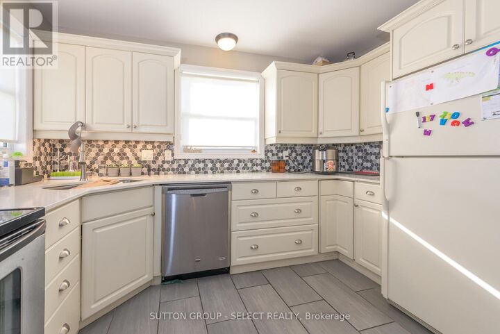 Property Photo:  1566 Nairn Avenue  ON N5V 2P2 