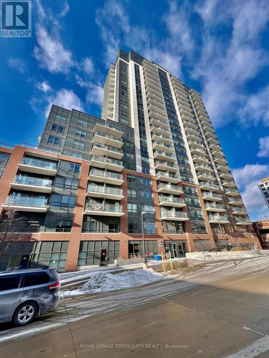 Property Photo:  1420 Dupont Street 513  ON M6H 4J8 