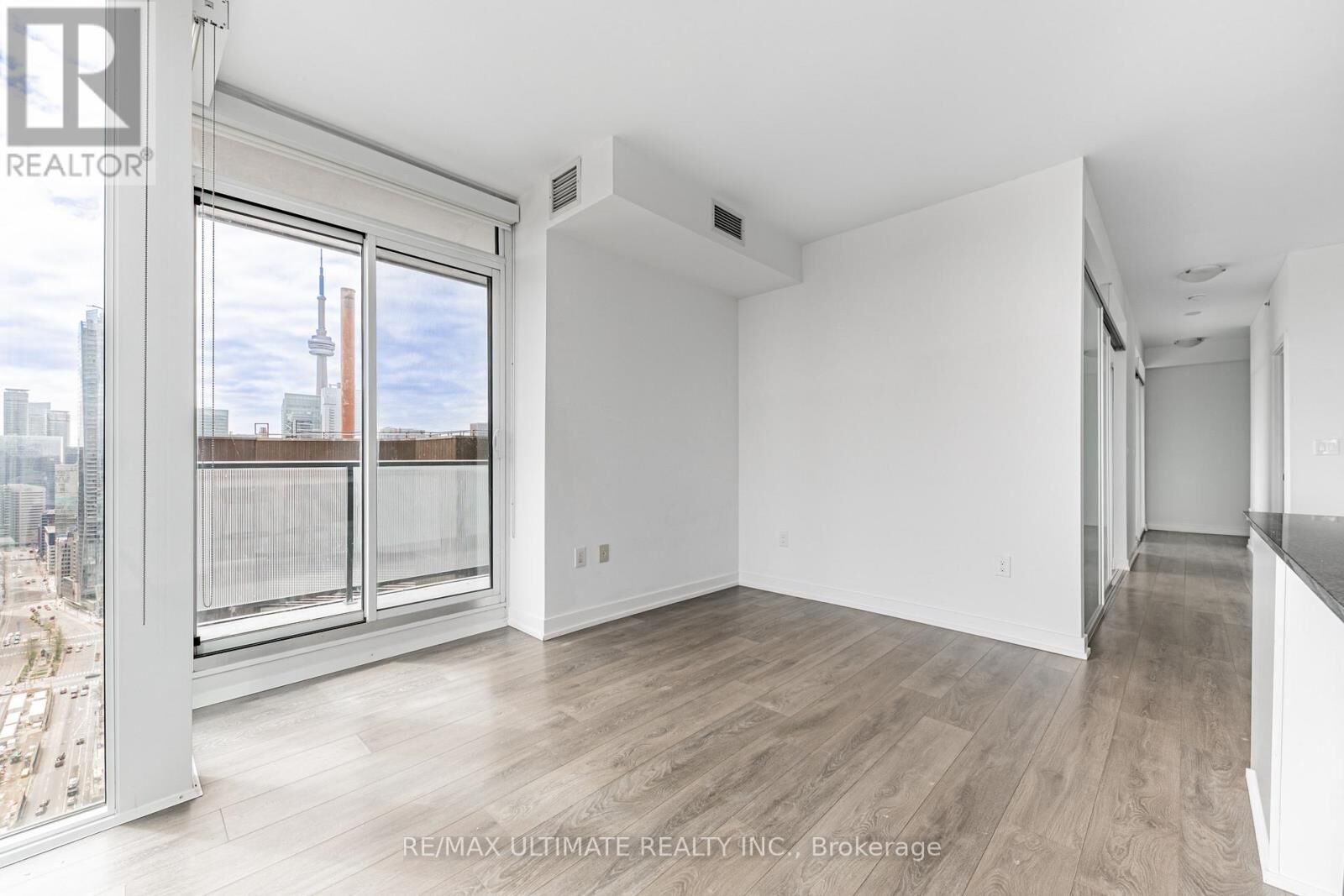 Property Photo:  426 University Avenue 3508  ON M5G 1S9 