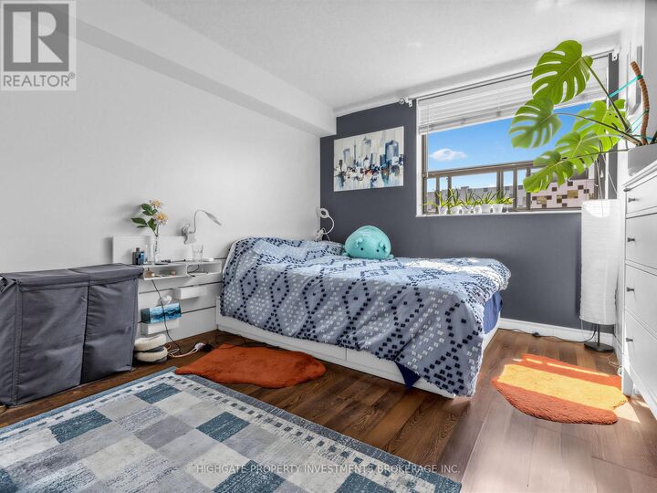 Property Photo:  120 St Patrick Street 902  ON M5T 2X7 