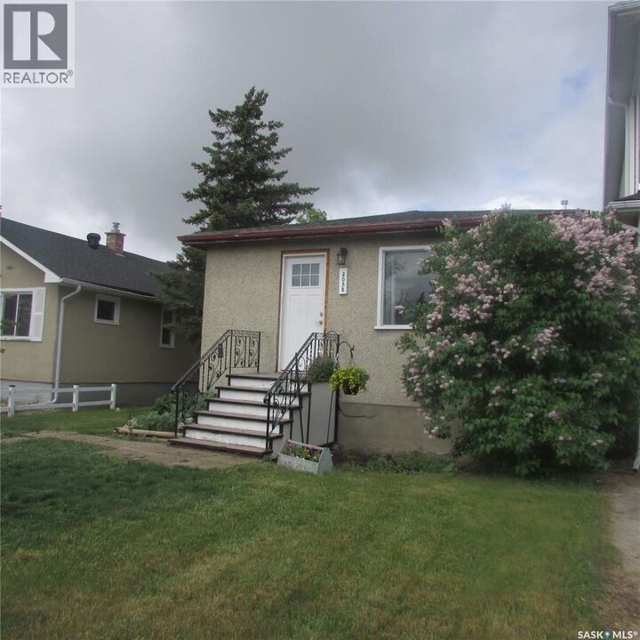 Property Photo:  2058 Alexandra Street  SK S4T 4P5 