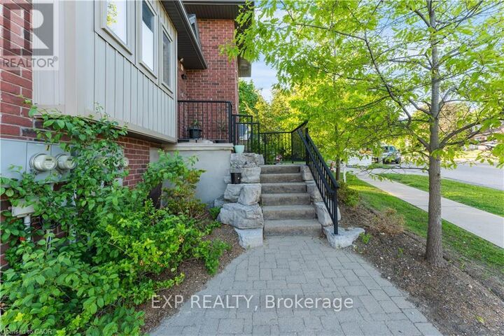 Property Photo:  487 East Avenue 5  ON N2H 0A8 