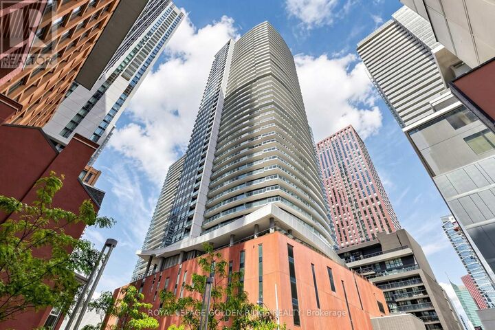 Property Photo:  21 Widmer Street 1108  ON M5V 0B8 