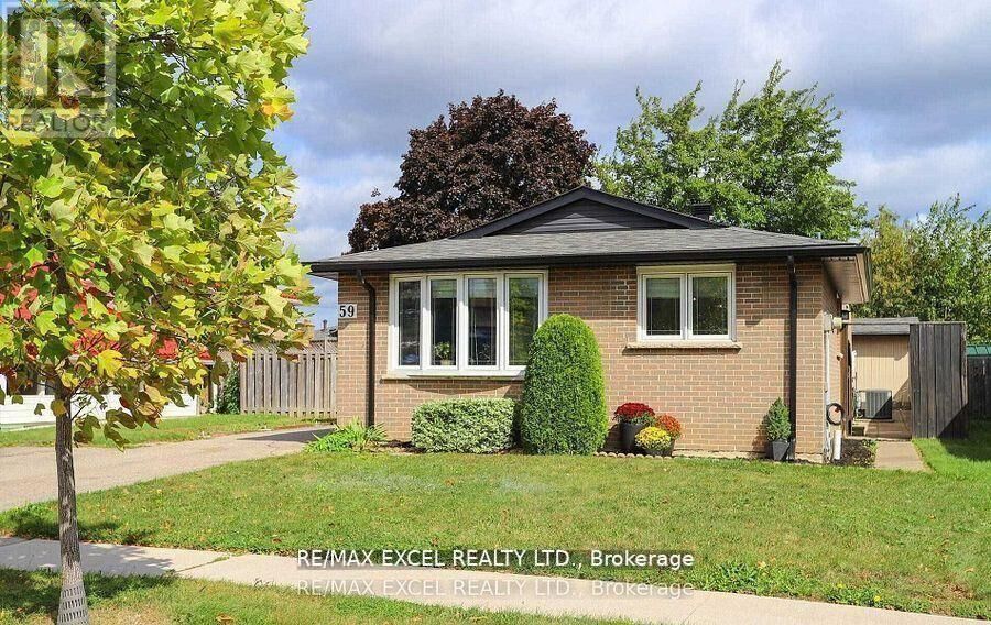 Property Photo:  59 Parkington Crescent Main  ON M1H 2T9 