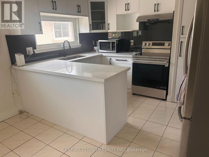 Property Photo:  3032 Morning Star Drive  ON L4T 1X2 