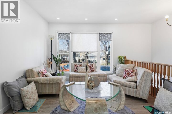 Property Photo:  Suite A & B 408 L Avenue N  SK S7L 2P7 