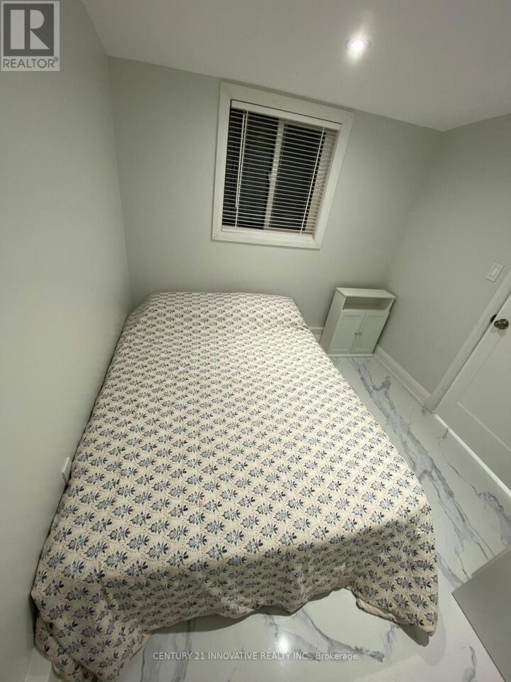 Property Photo: 3366 Victory Crescent West ON L4T 1L9