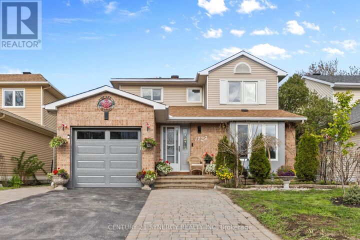 Property Photo: 1728 Teakdale Avenue ON K1C 6M7