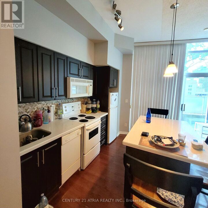 Property Photo: 18 Yonge Street 604 ON M5M 3G5