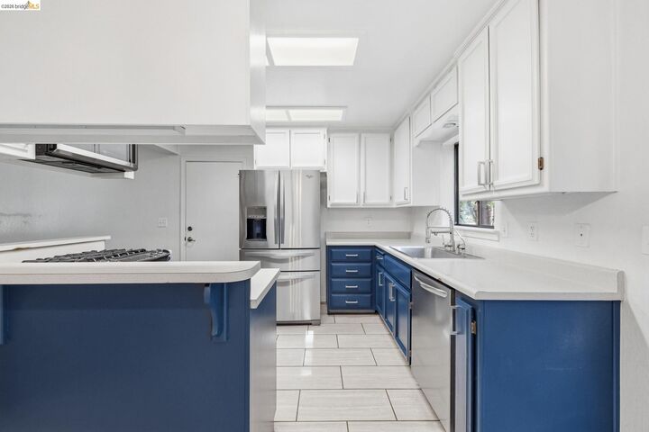 Property Photo:  22255 W Crystal Falls Ct  CA 95370 