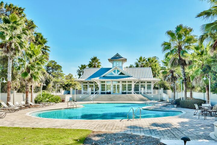 Property Photo:  292 Grande Pointe Circle  FL 32461 