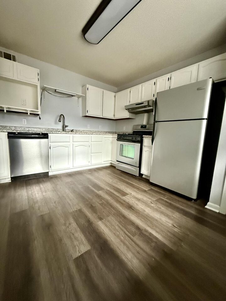 Property Photo:  2908 Alpine Place  FL 32578 