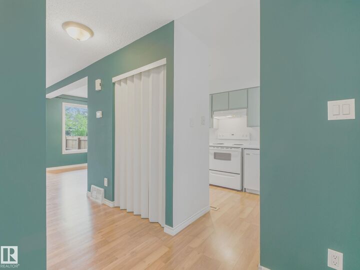 Property Photo:  17108 100 Street NW  AB T5X 5H3 