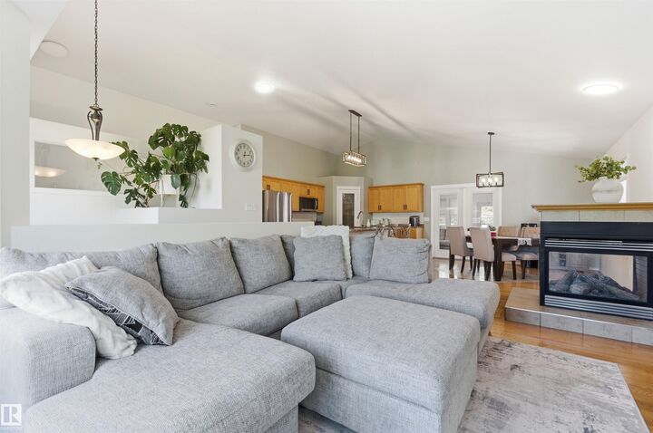Property Photo: 2309 3 Avenue AB T9M 0A4