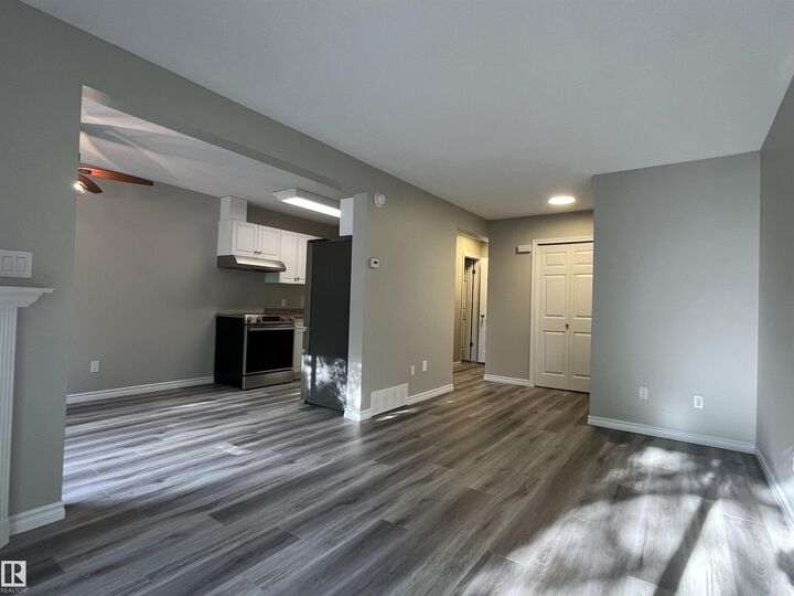 Property Photo:  61 Michigan Street 2  AB T9G 1H7 