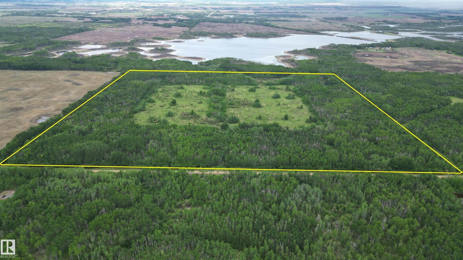 Property Photo:  Twp Rd 833  AB T0H 2A0 