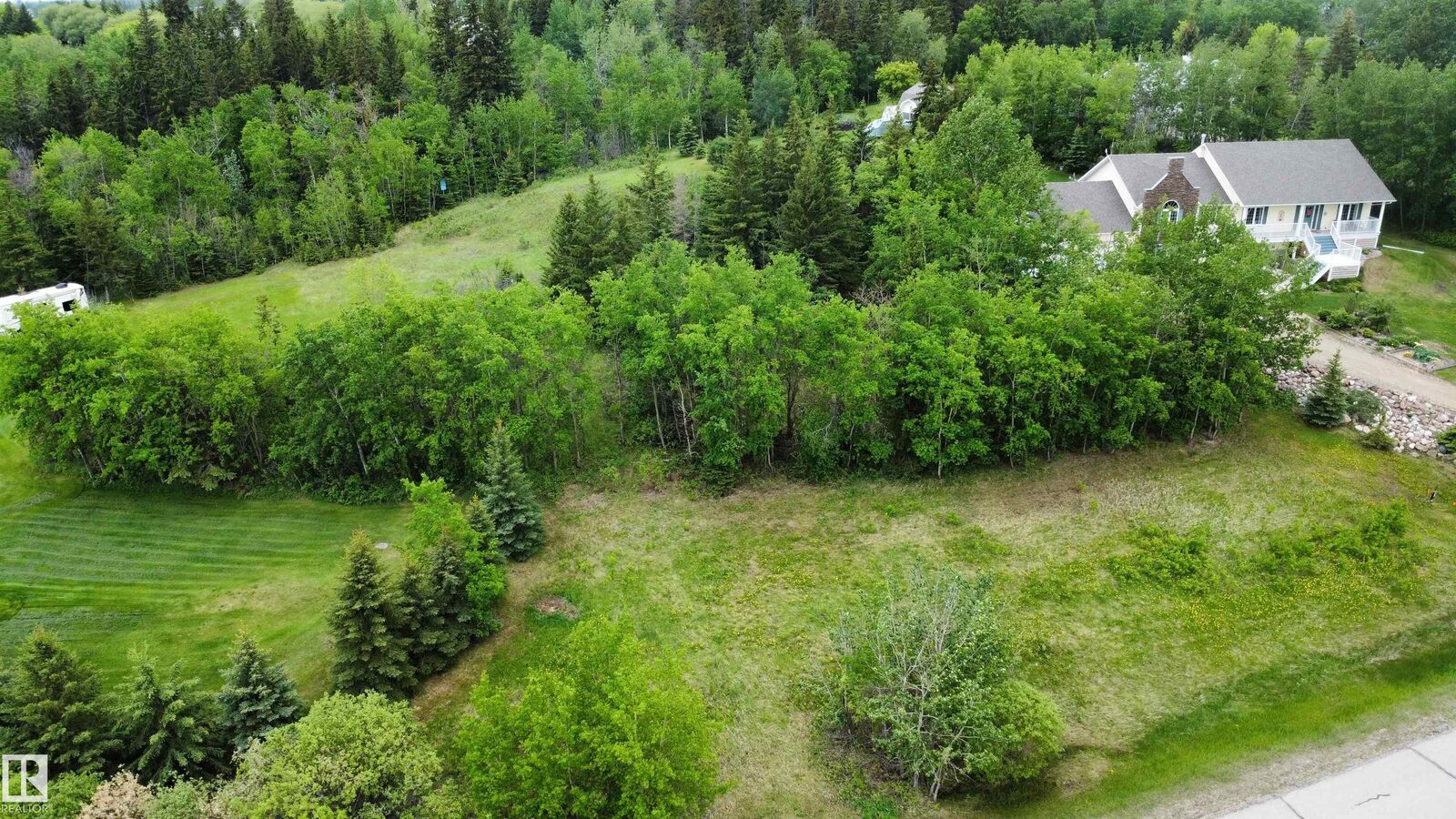 Property Photo:  56019 Rge Road 230 57  AB T0A 1N2 
