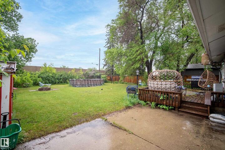 Property Photo:  970 Alder Avenue  AB T8A 1V6 