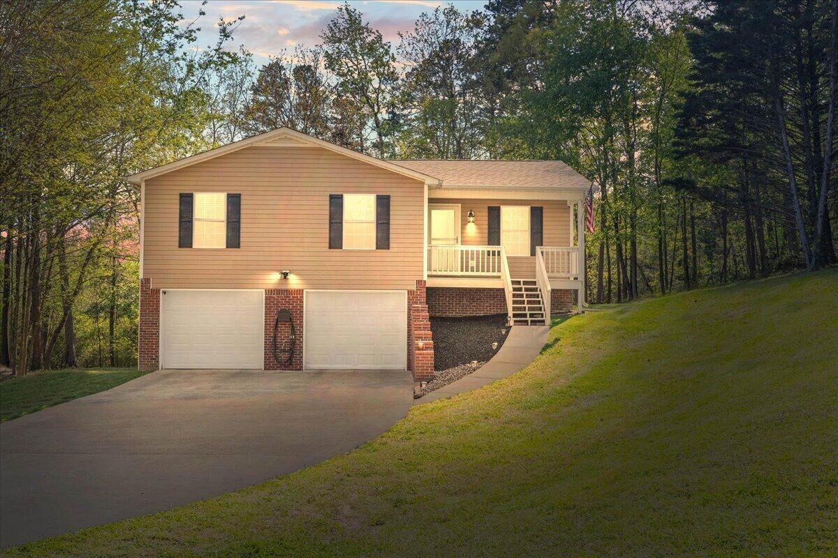 Property Photo:  178 Marion Circle SE  TN 37323 