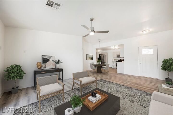Property Photo: 112 Iridescent Street NV 89012
