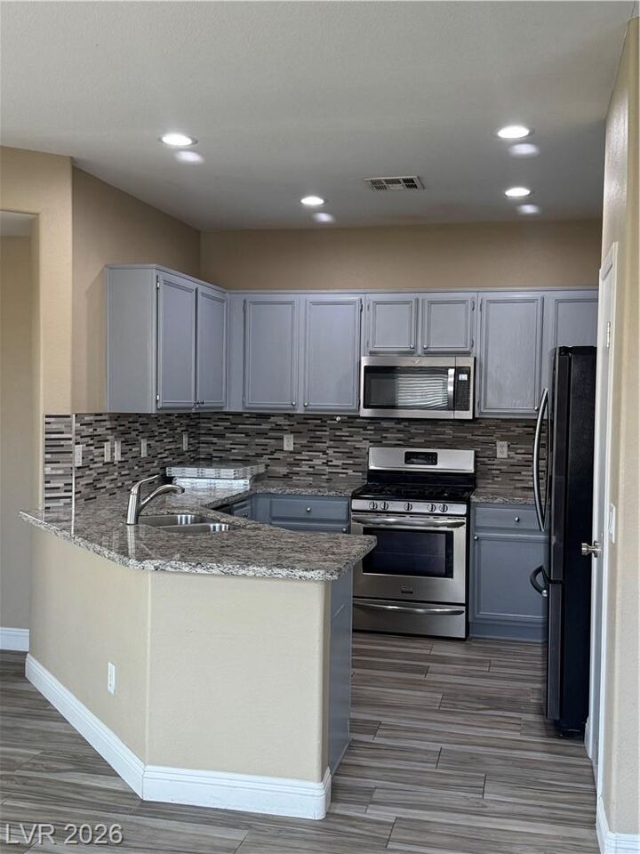 Property Photo: 5615 Doe Springs Place NV 89031