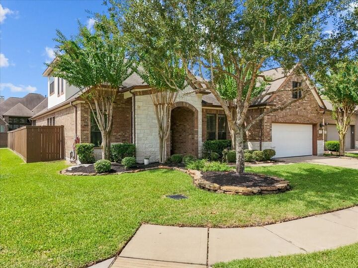 Property Photo: 606 W Fork TX 77598