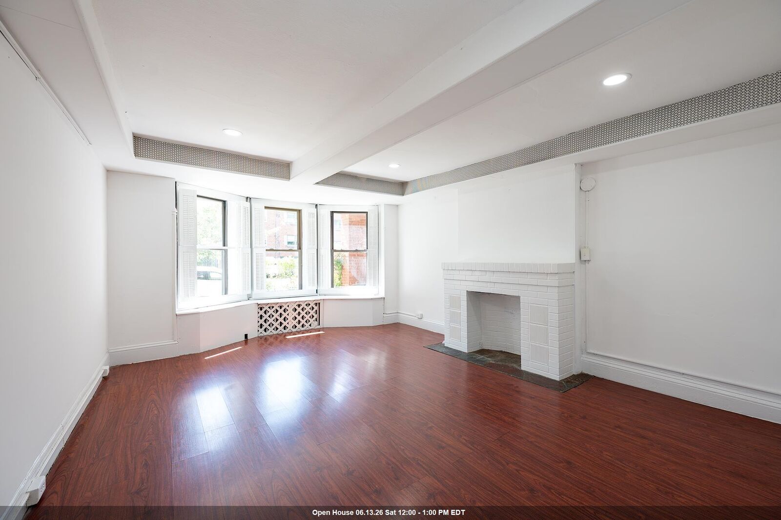 Property Photo: 85 Palisade Ave 1 NJ 07306