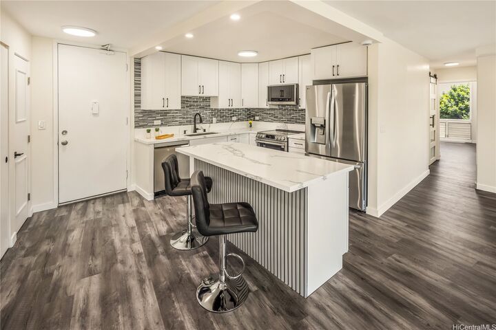 Property Photo: 1717 Ala Wai Boulevard 306 HI 96815
