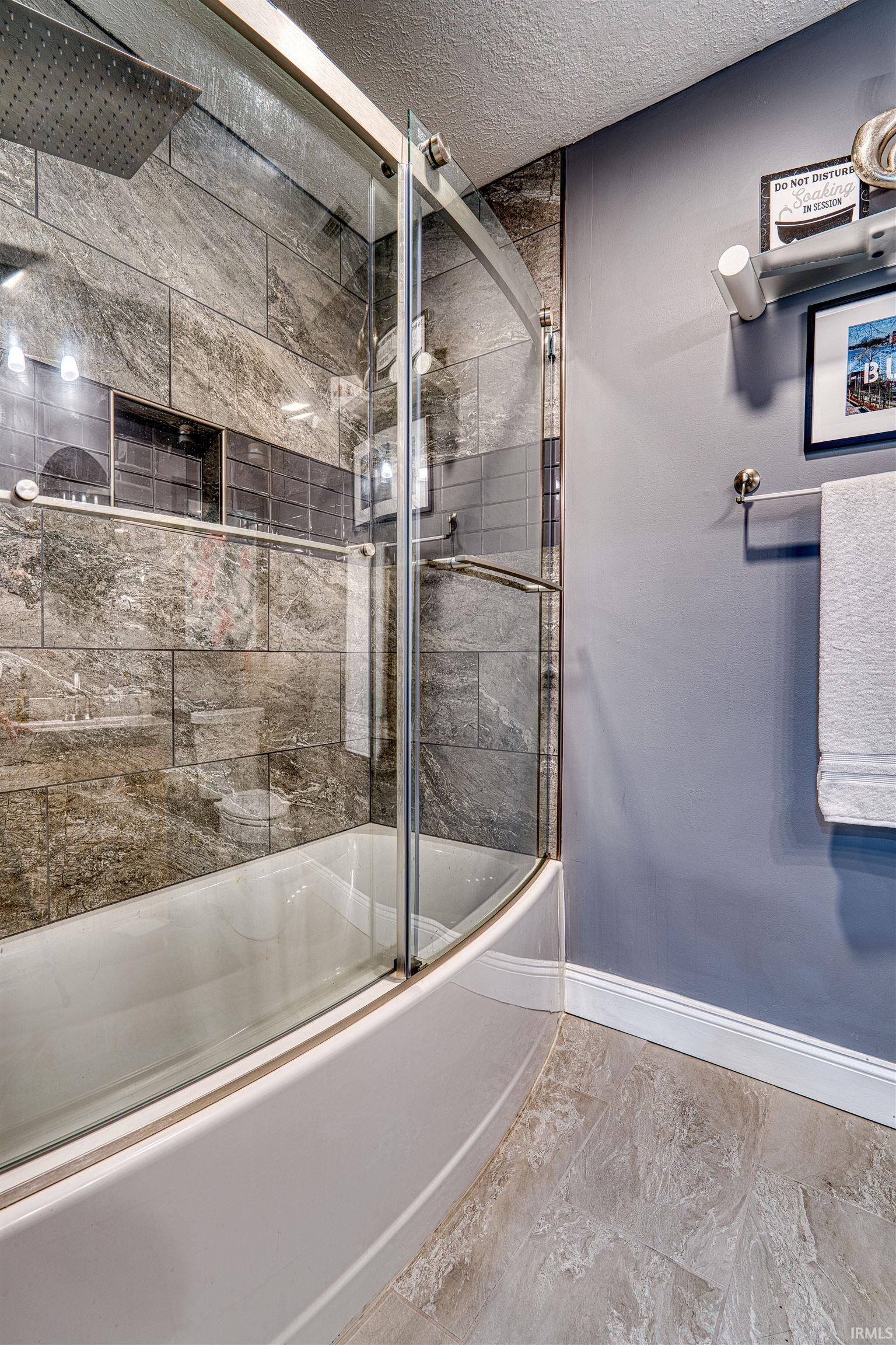 Property Photo:  2177 Ledgewood Court  IN 47630 