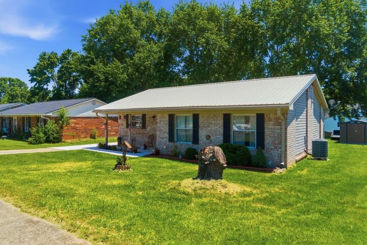Property Photo: 205 Brandywine Drive KY 40324